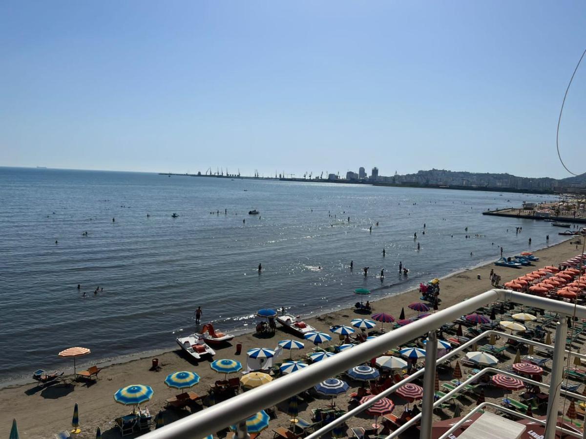 Blue Sky Apartaments Durrës Exteriör bild
