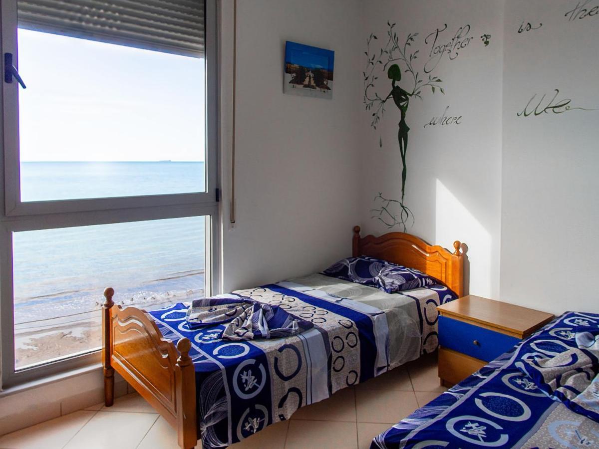 Blue Sky Apartaments Durrës Exteriör bild