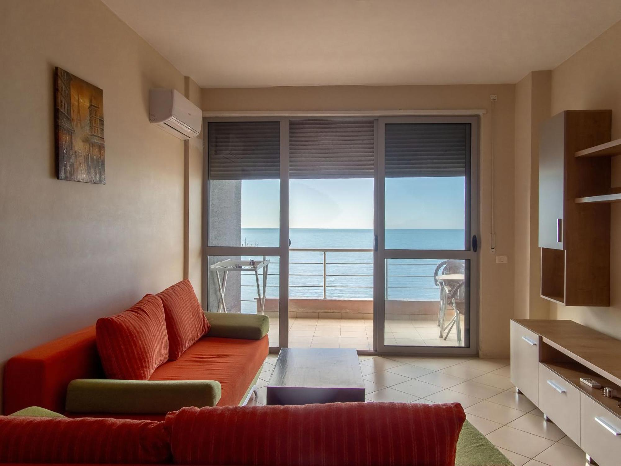 Blue Sky Apartaments Durrës Exteriör bild
